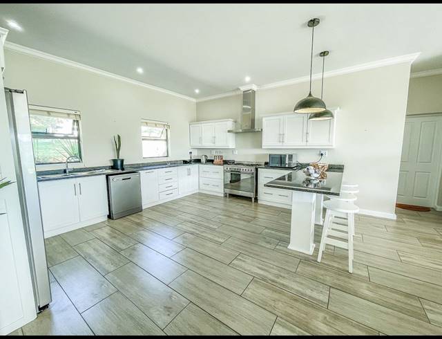3 BEDROOM HOUSE FOR SALE IN ZINI RIVER ESTATE